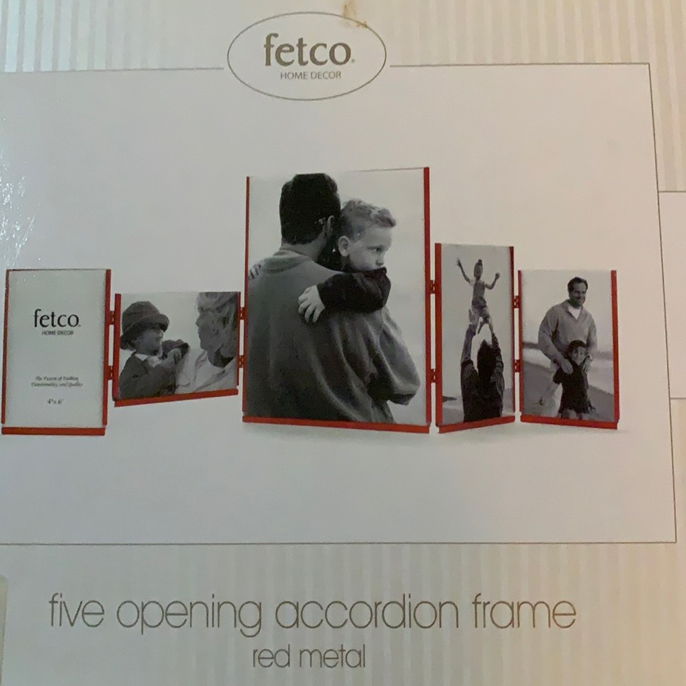 NIB Red metal 5 opening frame